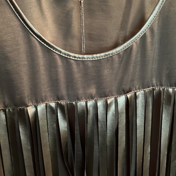 Top - Picture 8 of 8